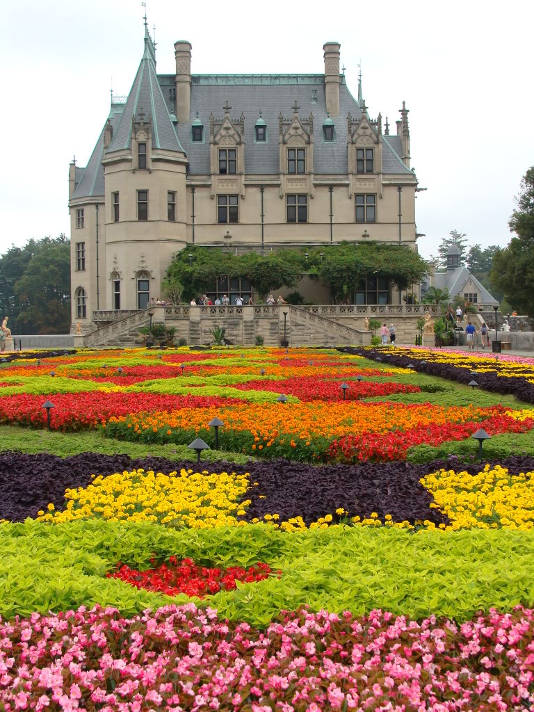 Biltmore Estate in Bloom with Luminere Experience July 29-Aug 1, 2027 - Image 7
